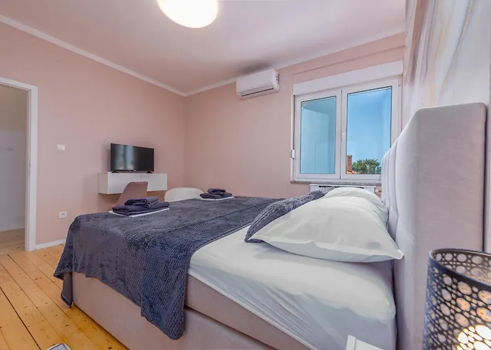 Lungomare With Private Pool זאדאר