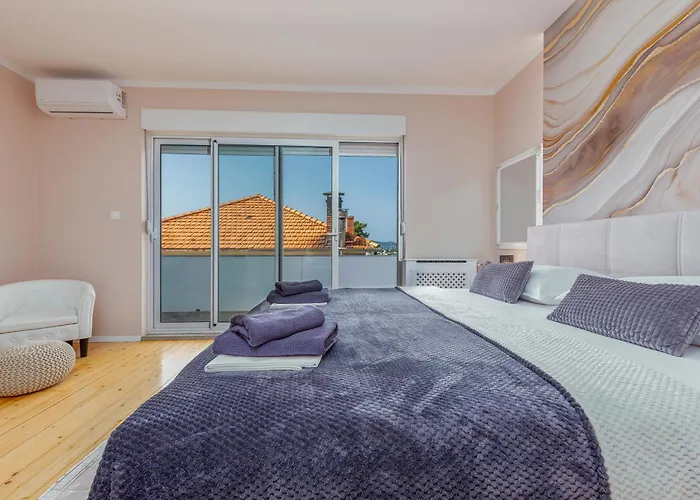 Lungomare With Private Pool