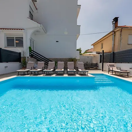 Willa Lungomare With Private Pool Zadar